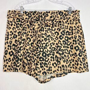 New York & Co Shorts Womens XXL Cream High Rise Paper Waist Belted Leopard Print